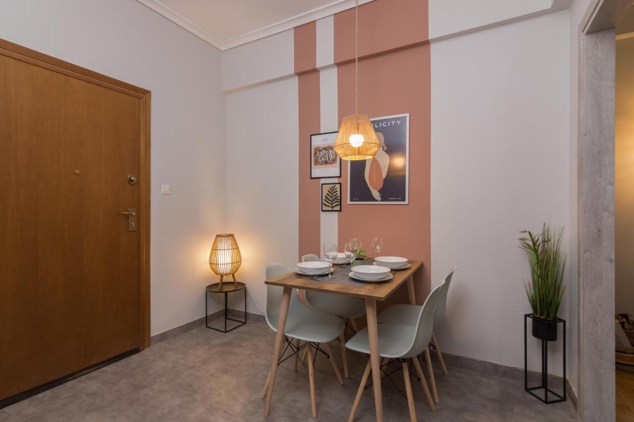 Spacious 2 Bedroom Apartment In Koukaki Athens Exterior photo