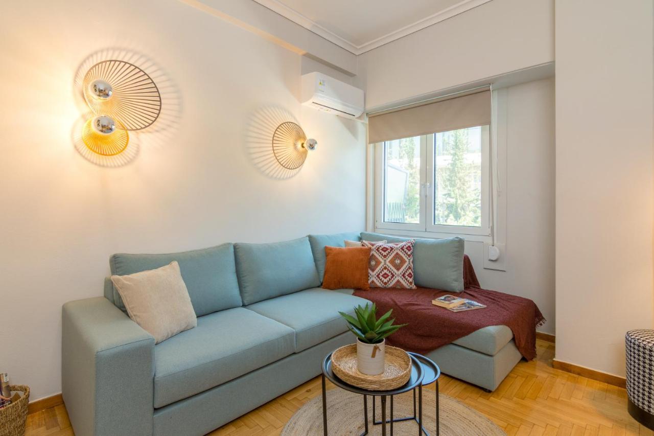 Spacious 2 Bedroom Apartment In Koukaki Athens Exterior photo