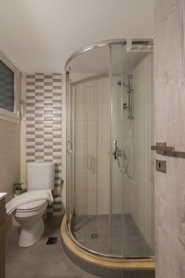 Spacious 2 Bedroom Apartment In Koukaki Athens Exterior photo